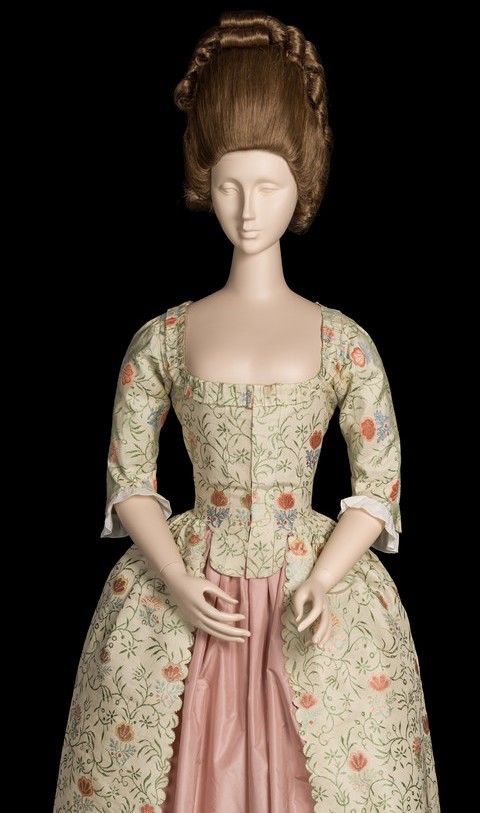 Anna Maria Garthwaite, Gown, textile: 1726-1728; gown: 1775-1785. Silk "lampas" brocaded with silk; linen bodice and sleeve lining